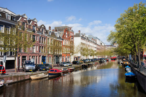 istock Canal Houses in Amsterdam 892022412