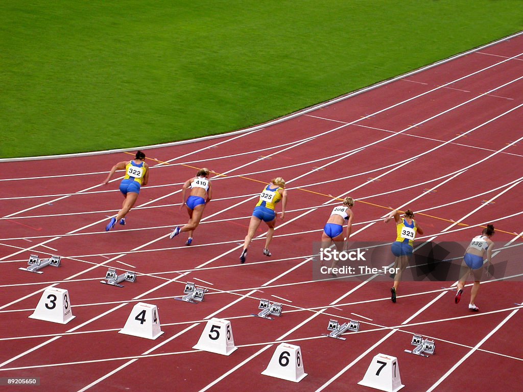 Medidor de cien raza - Foto de stock de Esprint - Pruebas en pista libre de derechos