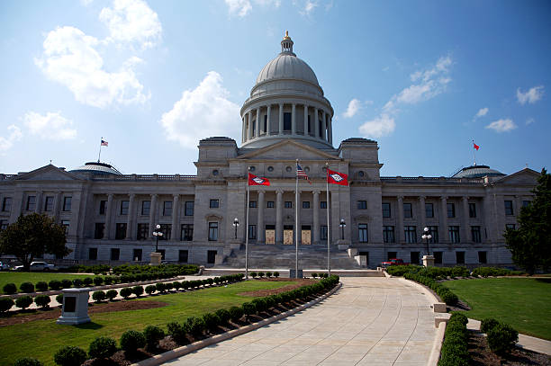 istock Arkansas state capitol - Little Rock 89205817