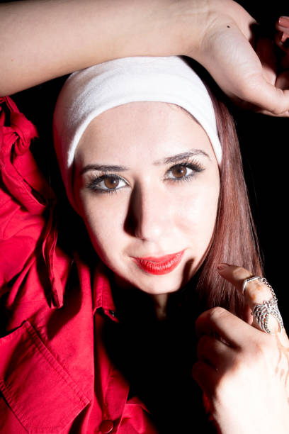 istock beautiful girl posing 892066078