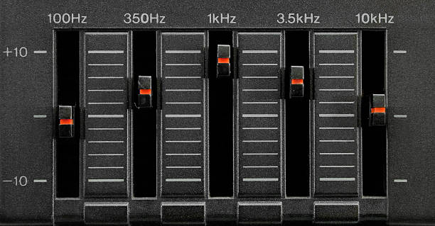 nero banda cinque equalizzatore - electric mixer sound mixer mixing playing foto e immagini stock