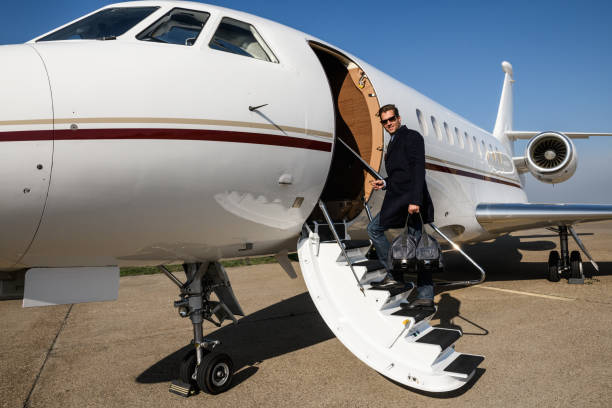istock Man at the airport 892136058