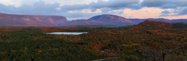istock Gros Morne Mountian at sunset 892151484