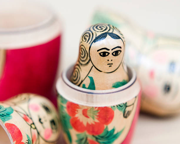 若い女性に - russian nesting doll gender symbol human gender russian culture ストックフォトと画像