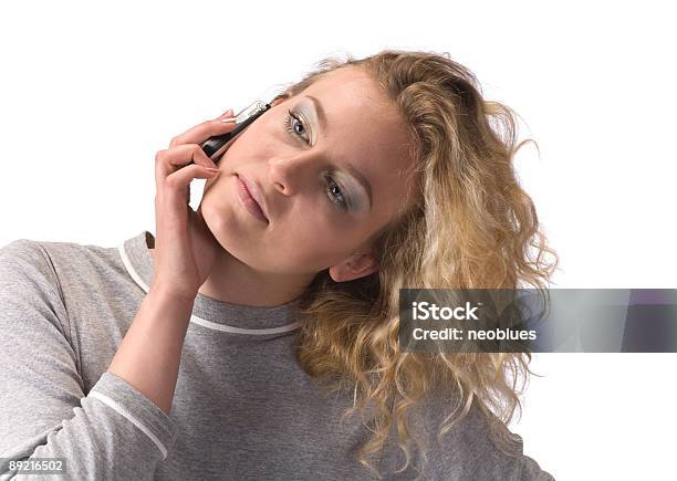 Donna Con Un Cellulare - Fotografie stock e altre immagini di Adolescente - Adolescente, Adolescenza, Adulto