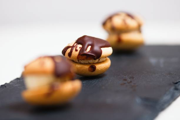 istock Biscuit sandwich ciokie 892204466