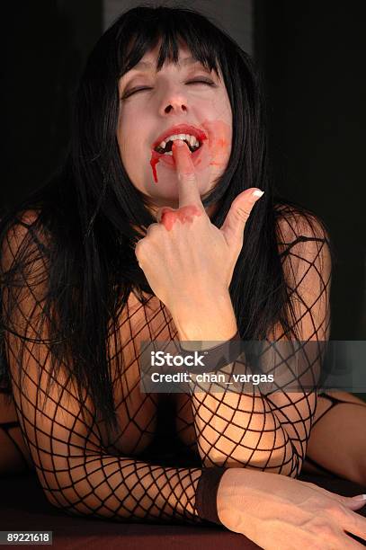 Vampiro Preto1 - Fotografias de stock e mais imagens de Adulto - Adulto, Animais caçando, Cabelo Humano