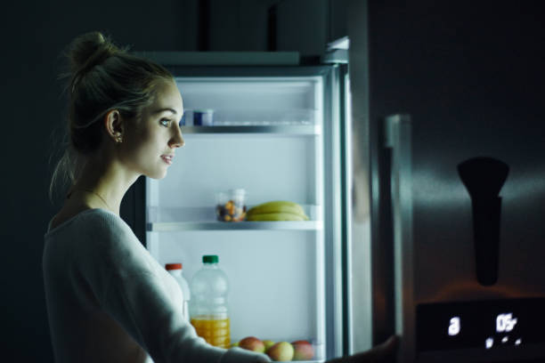 istock Searching for answers in the fridge 892227278