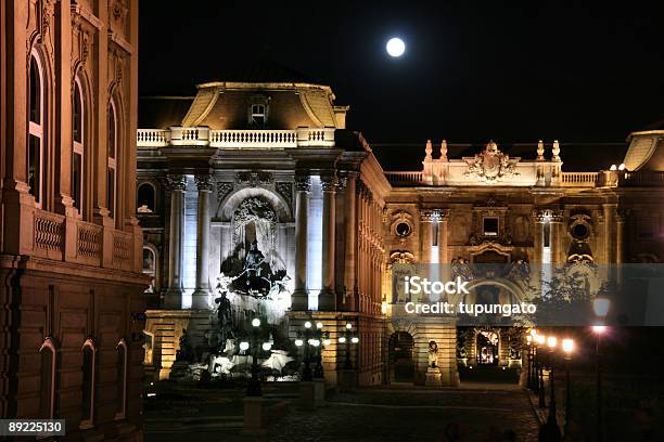 Photo libre de droit de Matthias Fontaine Et Palais De Budapest banque d'images et plus d'images libres de droit de Architecture - Architecture, Budapest, Bâtiment vu de l'extérieur