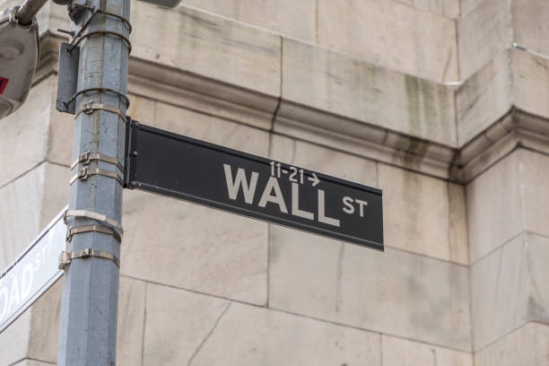 istock Wall street sign in lower  Manhattan 892255246