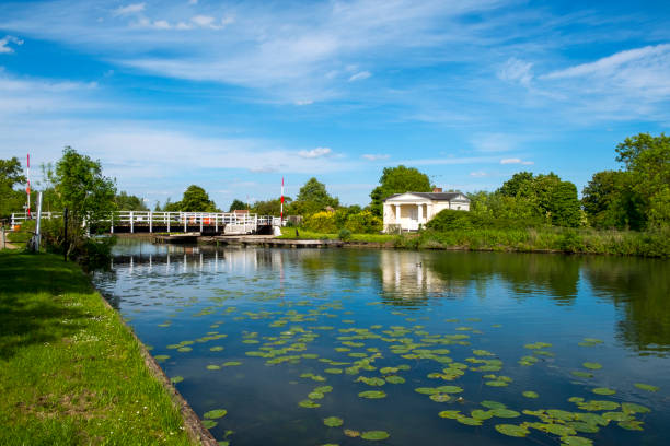 istock Peaceful Gloucester & Sharpness Canal at Splatt Bridge on a sunny spring afternoon 892267186