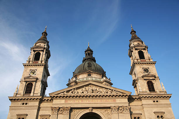 istock Saint Stephens's Basilica in Budapest, Hungary 89228181