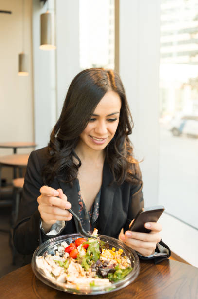 istock Young Business Women In A Cafe On Lunch Break 892288770