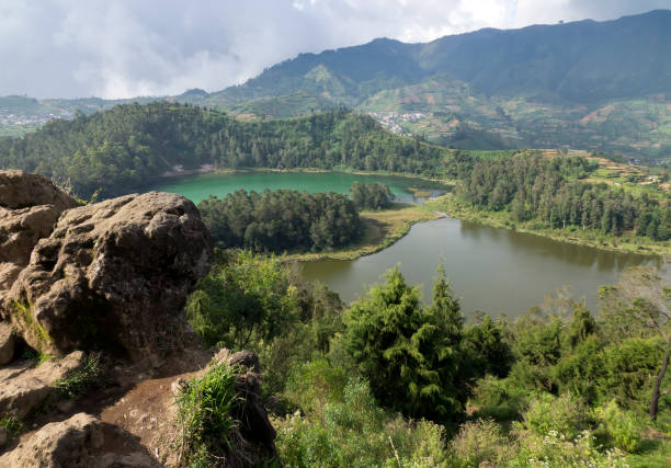istock Java, Indonesia. Telaga Warna-color volcanic lakes on the plateau Diyeng 892379678