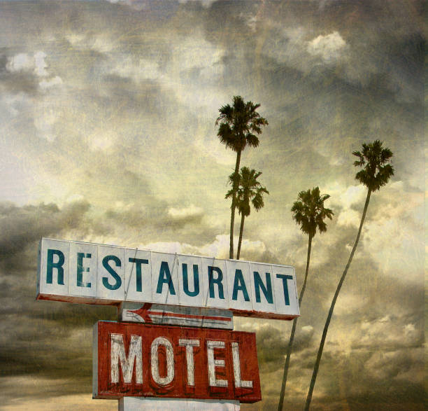istock restaurant and motel sign 892390052