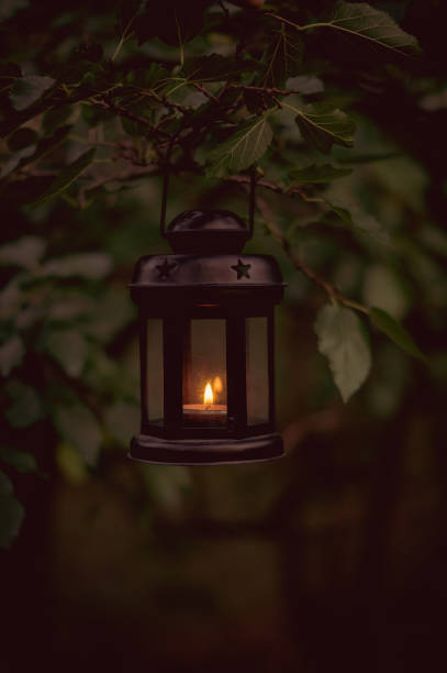 retro świecznik gospodarstwa - formal garden fairy candle magic zdjęcia i obrazy z banku zdjęć