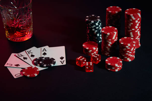 What is the best strategy for playing Texas Hold ’em?