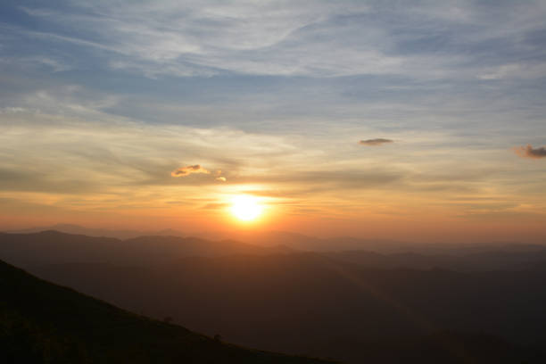 istock Beautiful sunset in mountains. Summer sundown. Wonderful nature background. 892549936