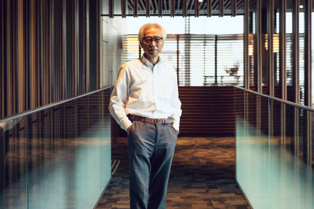istock Japanese business portrait 892549960