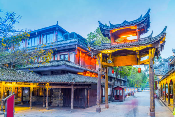 istock Night scene of Sichuan ancient town 892562354
