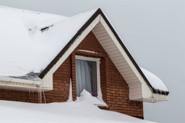 istock The roof is under the snow 892588406