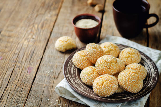 istock Italian sesame cookies 892620526