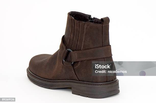 Homens Botas De Couro Marrom - Fotografias de stock e mais imagens de Bota - Bota, Bota de Neve - Bota, Bota de Pedestrianismo