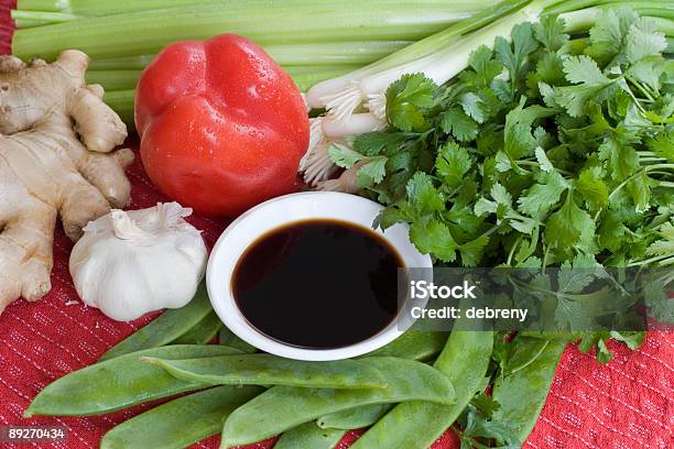 Ingredientes De Cocina China Foto de stock y más banco de imágenes de Ajo - Ajo, Alimento, Apio