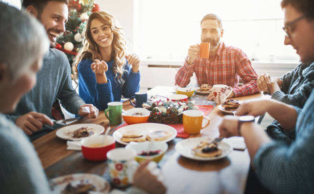 istock Family having breakfast on Christmas morning. 892709364