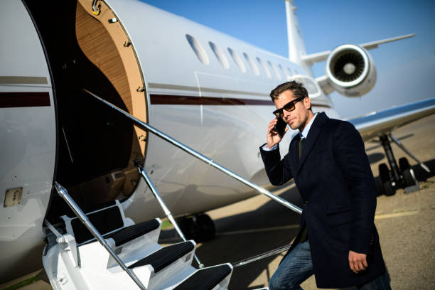 istock Man at the airport 892712226