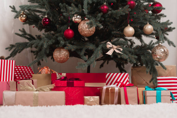 istock christmas gifts 892743996