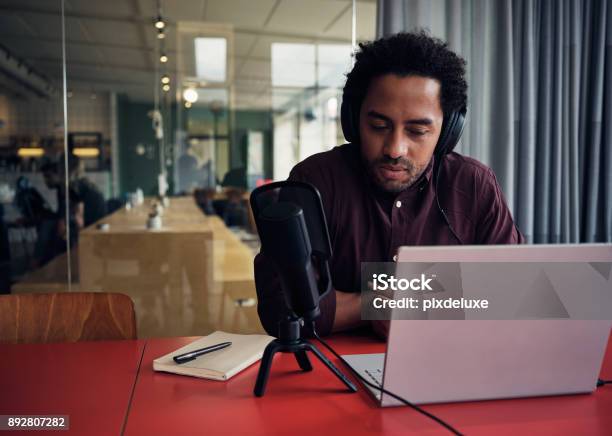 Hosting An Online Talk Show Stock Photo - Download Image Now - Journalist, African-American Ethnicity, African Ethnicity