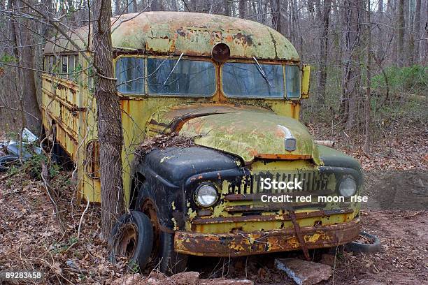 Der Bus Zum Nirgendwo Stockfoto und mehr Bilder von Ende - Ende, Reisebus, Rundfahrtbus