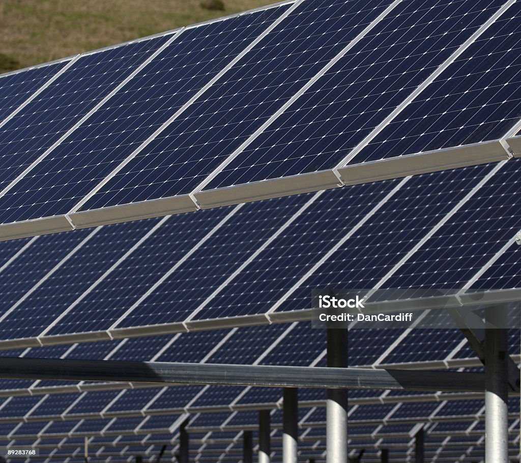 Pannelli solari - Foto stock royalty-free di Impianto di energia solare