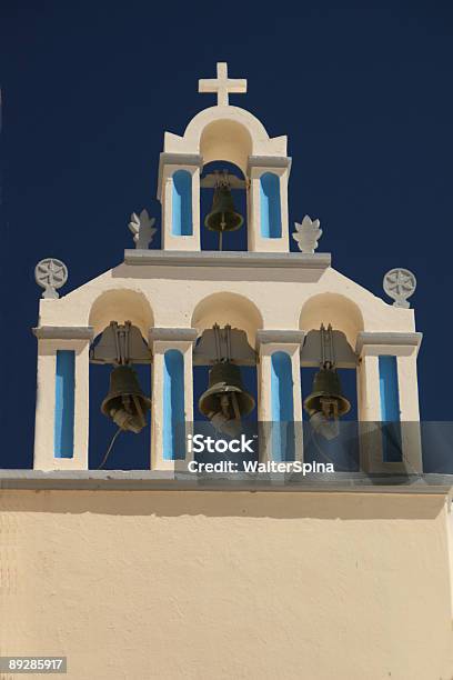 Santorini Grecja Kościół Bells - zdjęcia stockowe i więcej obrazów Bez ludzi - Bez ludzi, Dzwon kościelny, Fotografika