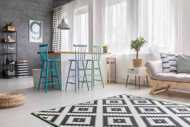 istock Geometric carpet in living room 892878802