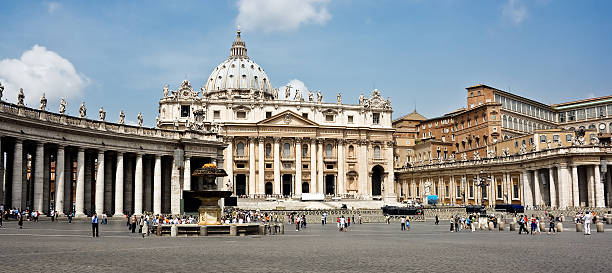 istock S.Peters Cathedral in Vatican. View from square. 89288250