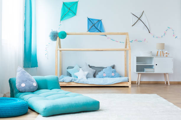 azul dormitorio infantil con colchón - bedroom blue bed domestic room fotografías e imágenes de stock