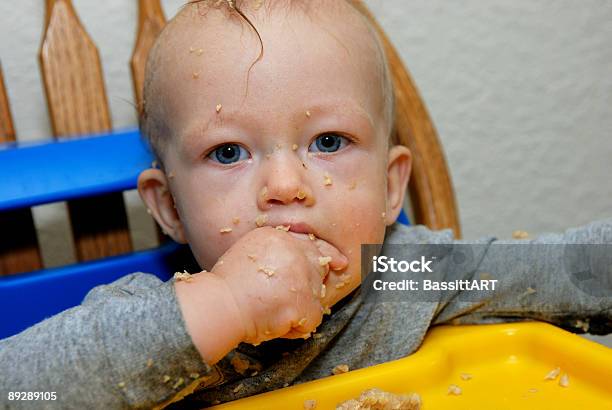 Essen Gut Stockfoto und mehr Bilder von Baby - Baby, Babynahrung, Babystuhl