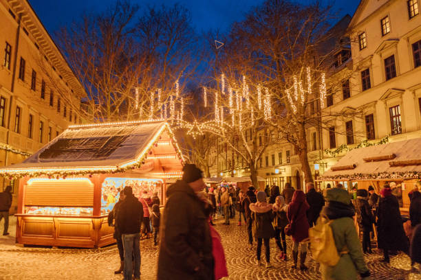 istock Christmas market in Weimar, Germany 892947412