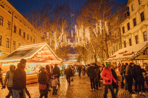 istock Christmas market in Weimar, Germany 892947658
