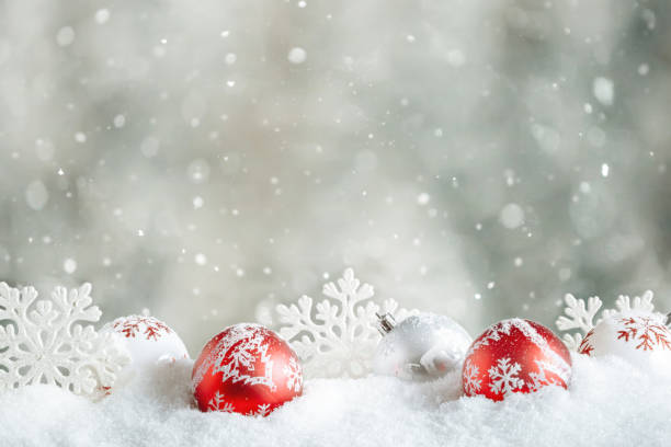 istock Christmas decoration with natural blurred background. 892985732