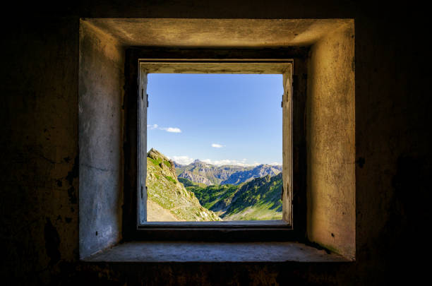 mountain valley seen from an old military barrack - mercantour national park imagens e fotografias de stock