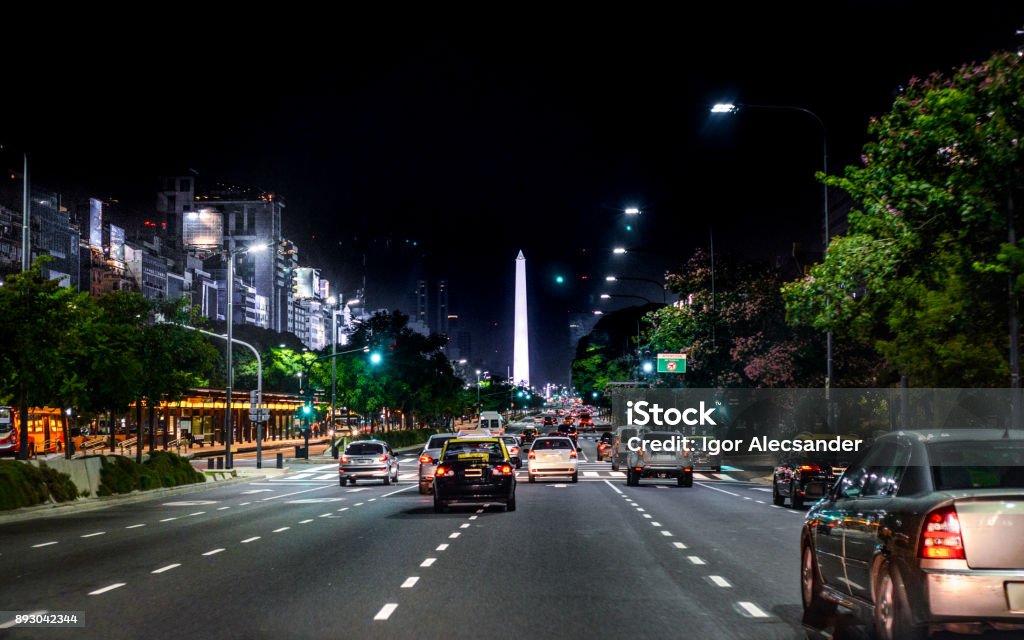 Avenida 9 de Julio、ブエノス ・ アイレス、アルゼンチン - ブエノスアイレスのロイヤリティフリーストックフォト
