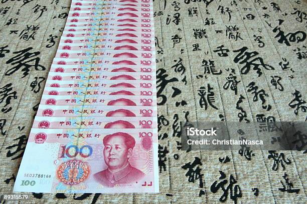 Billete De China Foto de stock y más banco de imágenes de Abrir en abanico - Abrir en abanico, Billete de 100 yuan, Billete de banco