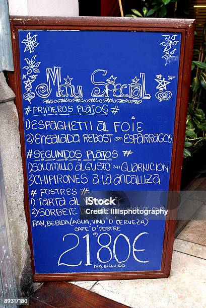 바르셀로나 스트리트의 카페 메뉴판 스페인 0명에 대한 스톡 사진 및 기타 이미지 - 0명, 거리, 라벨을 붙임