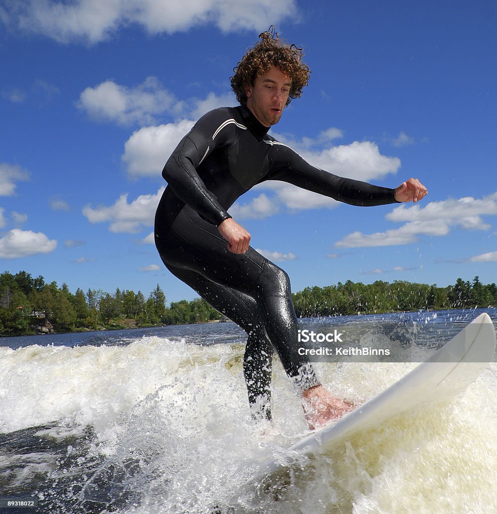 Surf sulla scia - Foto stock royalty-free di Acqua