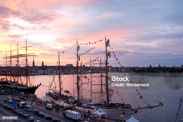 Foto de Navios Altos Aperitivos e mais fotos de stock de Estocolmo - Estocolmo, Pôr-do-sol, Barco a Vela