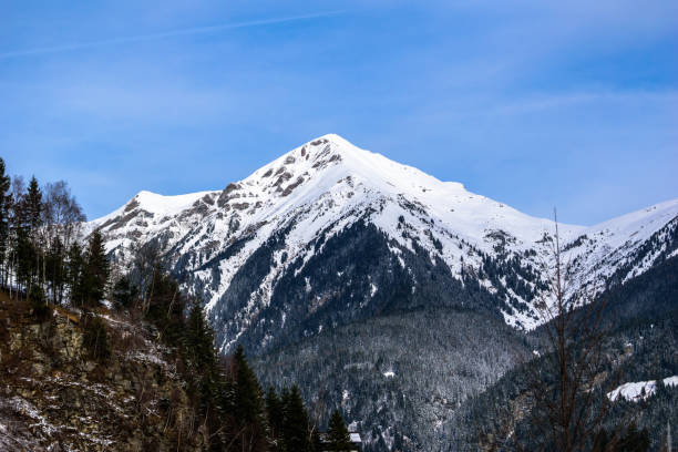 istock Beautiful view on the alps 893203124