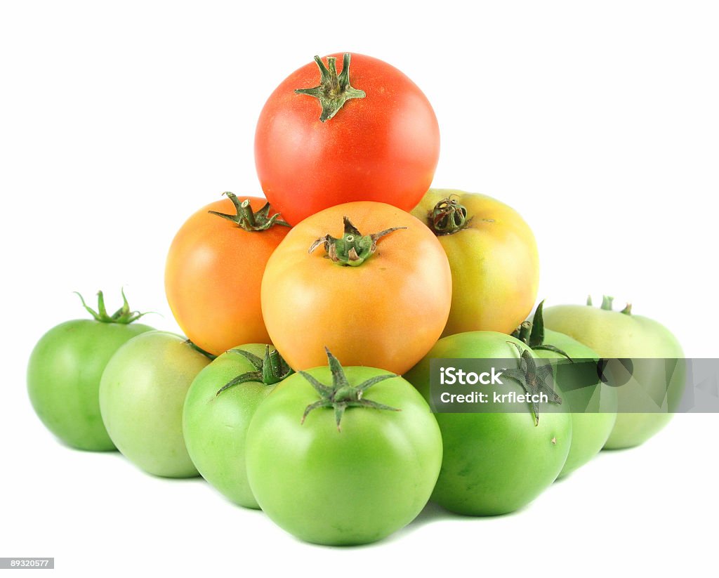 Tomates Ripening - Foto de stock de Alimento libre de derechos